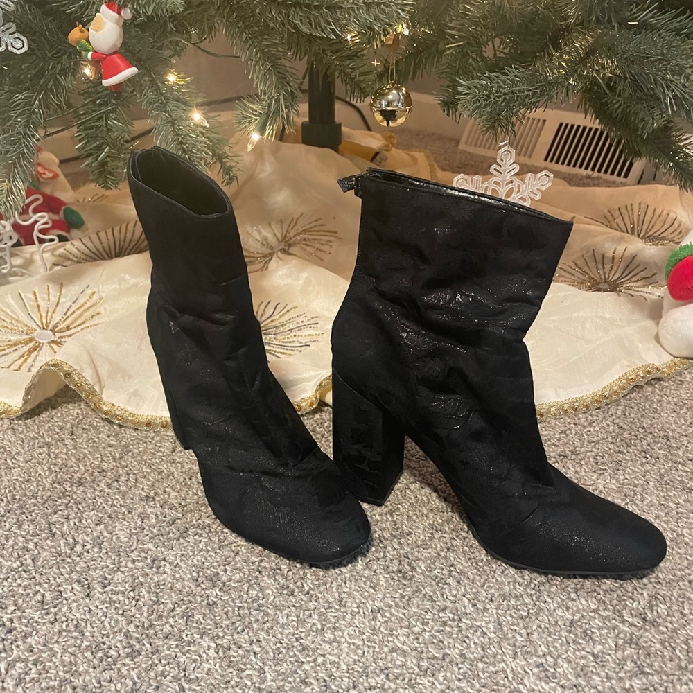Jessica Simpson boots
